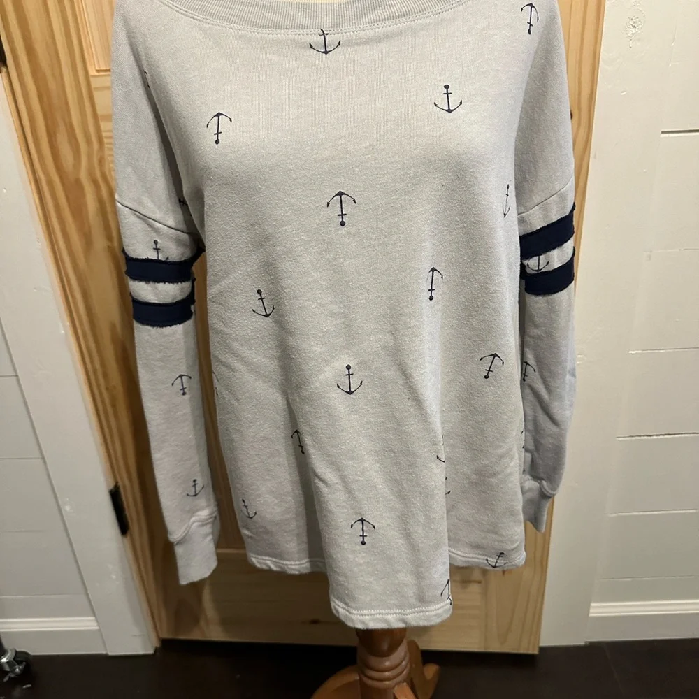 Long sleeve top - Picture 2 of 6